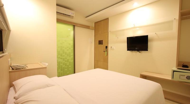 J Hotel Kuta Kuta Lombok Εξωτερικό φωτογραφία
